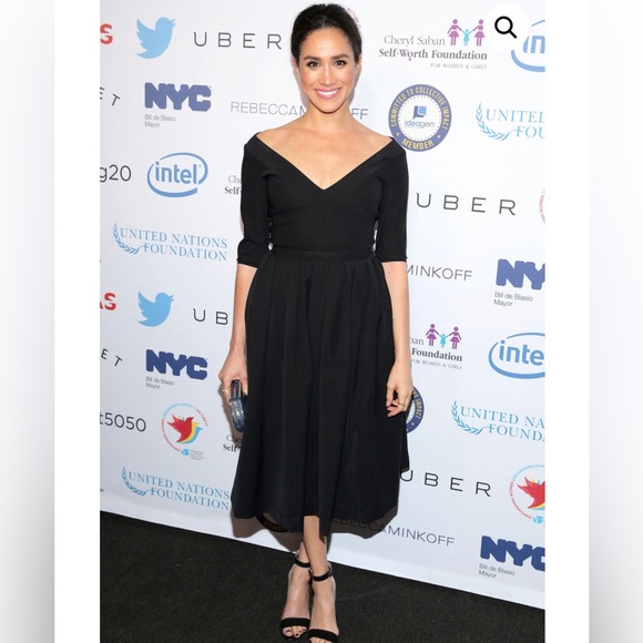 Stunning Black Gown by Preen Deep v-neck Aline skirt style worn by Meghan Markle - Picture 1 of 10